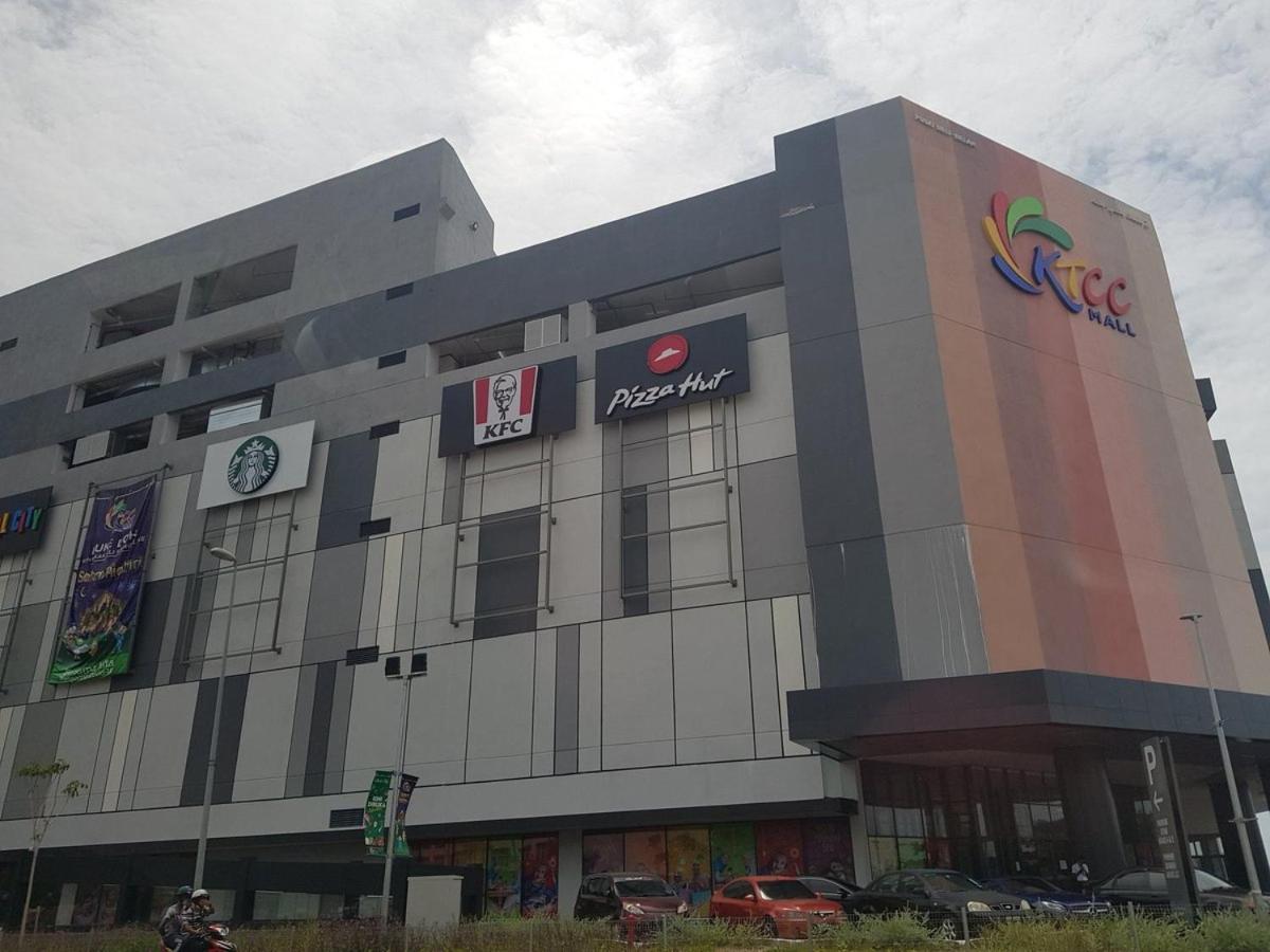 Anggerik Camelia Homestay Apartment Ladang Tok Pelam Kuala Terengganu Buitenkant foto