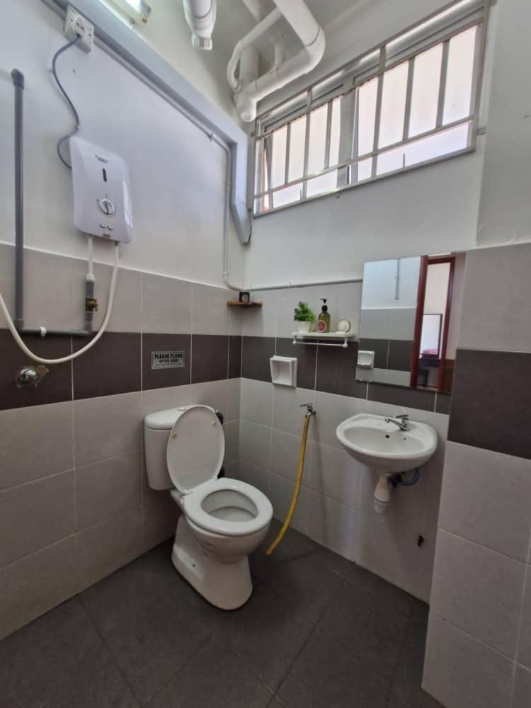 Anggerik Camelia Homestay Apartment Ladang Tok Pelam Kuala Terengganu Buitenkant foto