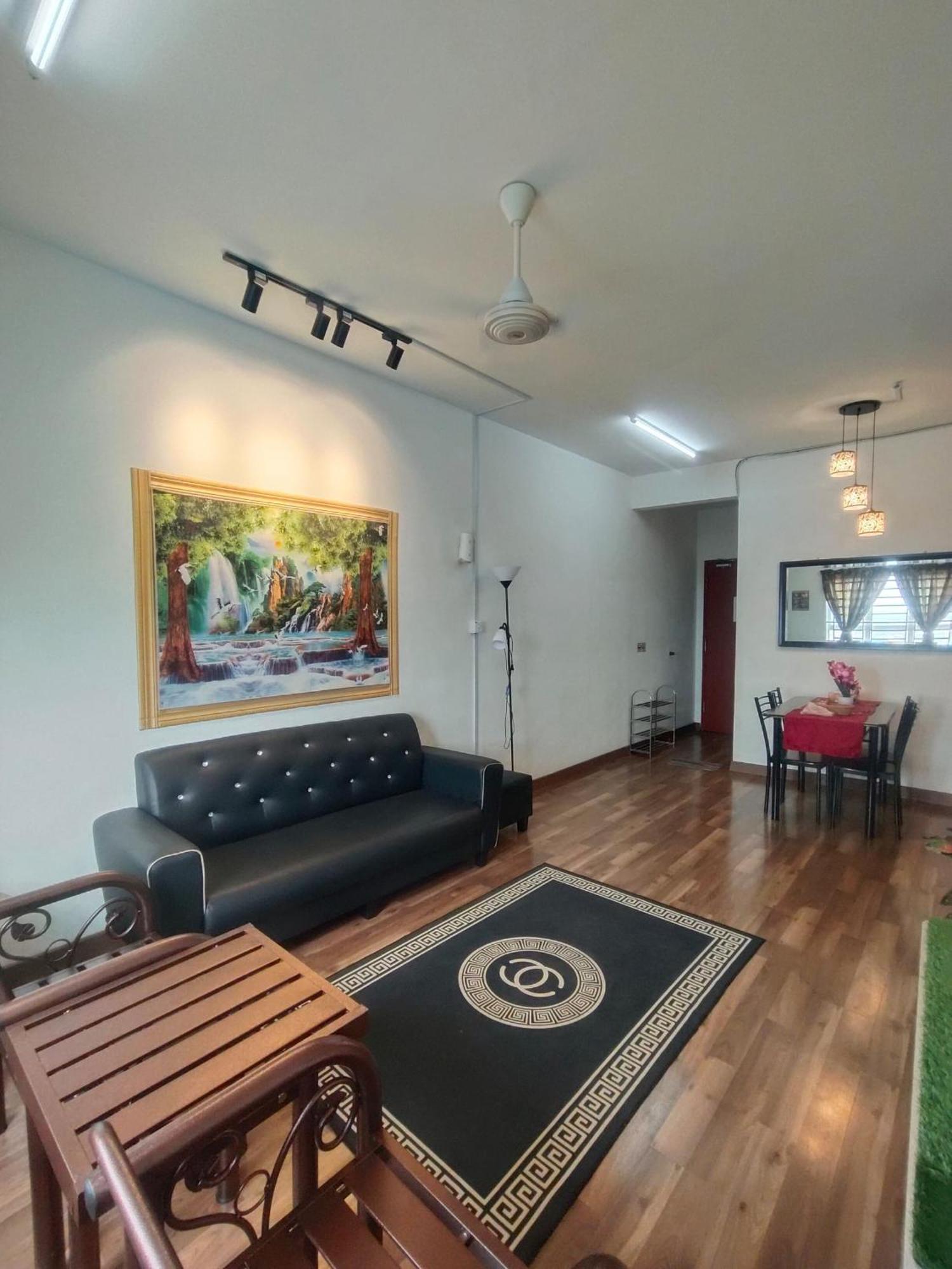 Anggerik Camelia Homestay Apartment Ladang Tok Pelam Kuala Terengganu Buitenkant foto
